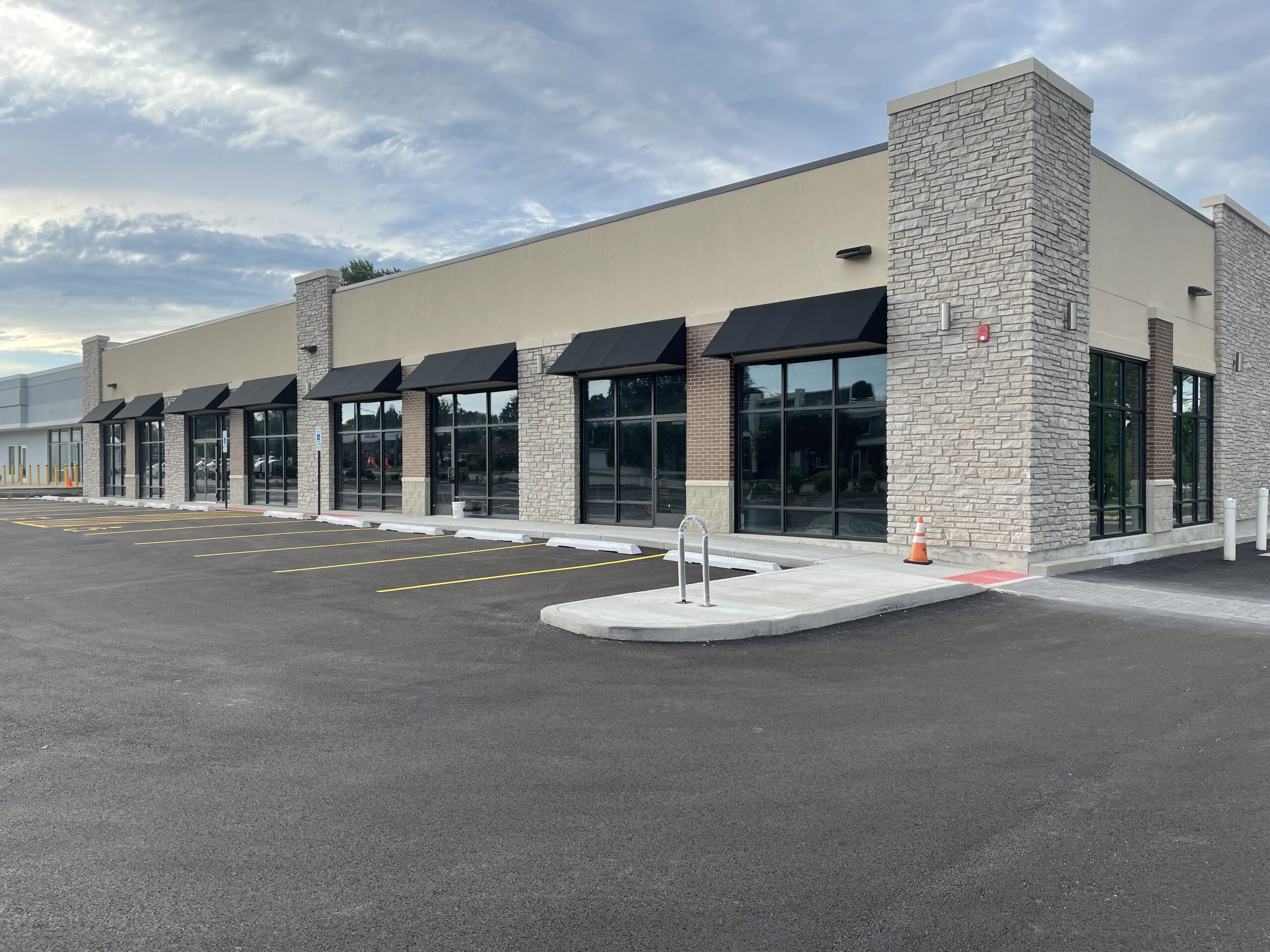Retail Storefront Construction commercial concrete service